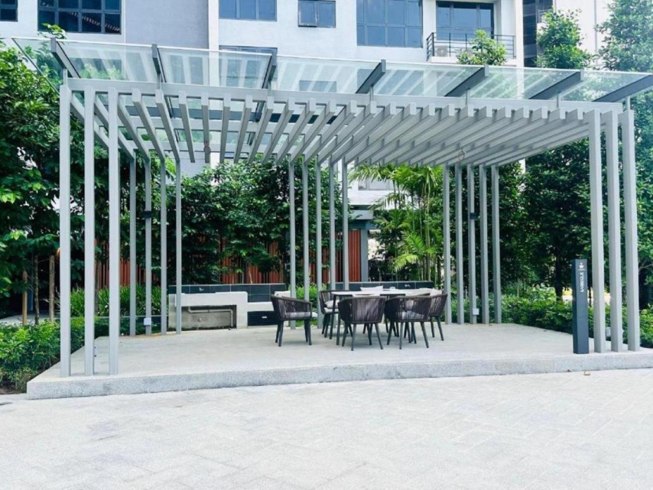 Agile Well-shaped Trx Kl