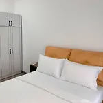 Agile Well-Shaped Home Trx Kl