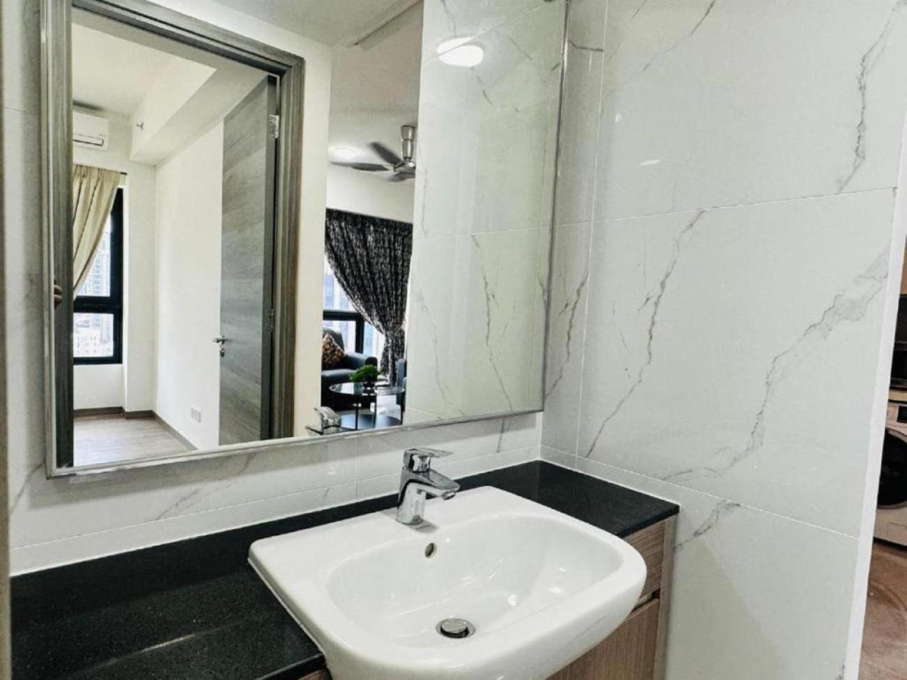 Agile Well-shaped Trx Kl Apartamento Kuala Lumpur
